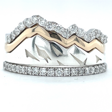 Load image into Gallery viewer, 14k Yellow Gold Kings Peak Tracer Band