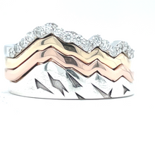 Load image into Gallery viewer, Kings Peak Natural Diamond White Gold Tracer Band
