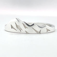 Load image into Gallery viewer, 10k white gold King&#39;s Peak Mountain Base Ring
