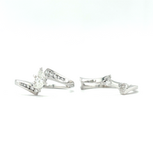 Load image into Gallery viewer, Marquise Diamond Engagement Set
