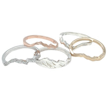 Load image into Gallery viewer, 10 karat yellow gold King's Peak Mountain tracer band.
