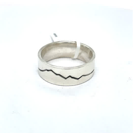Sterling silver on Sterling silver 8mm Kings Peak mens band. Size 10